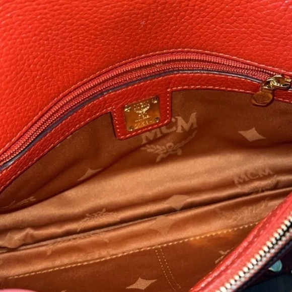 MCM Red-Orange Leather Flap Shoulder bag - Picture 7 of 15